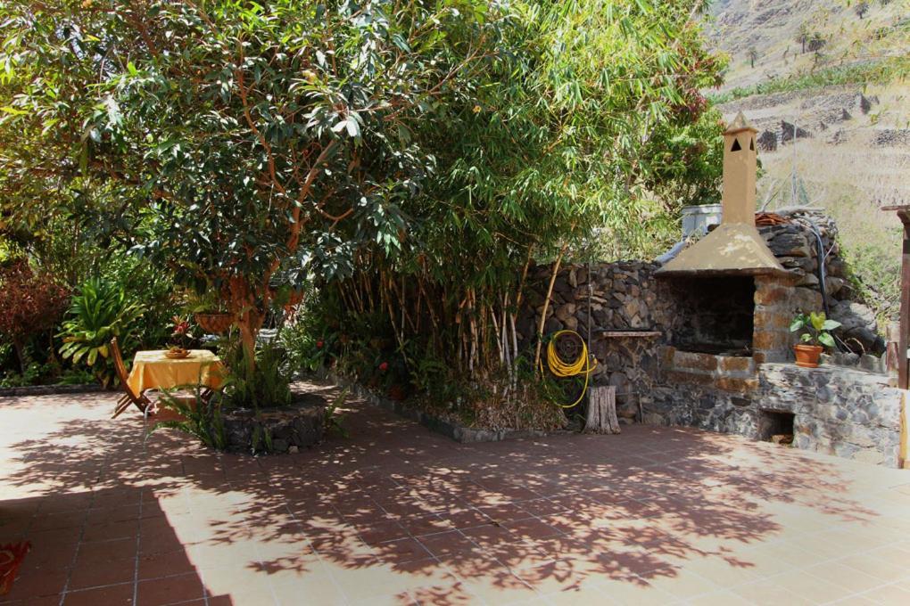 Casa Rural Los Aromos - Wunderschoenes Landhaus Mit Meerblick Hermigua Exterior photo